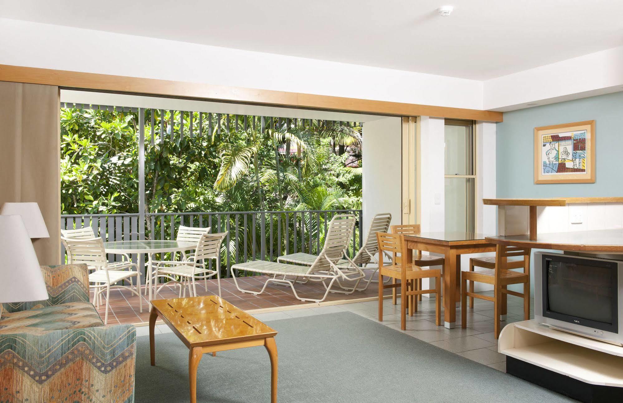 Mantra French Quarter Noosa Aparthotel Exterior photo